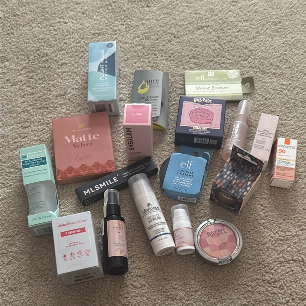 Estate lot of health/beauty makeup and skincare